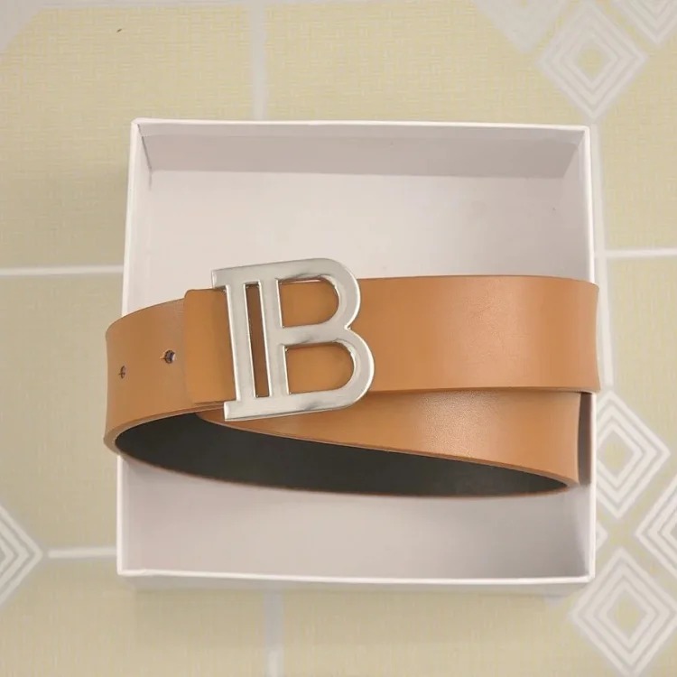Fashionable and versatile belt 012