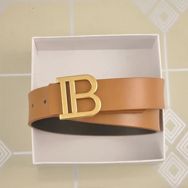 Fashionable and versatile belt 012