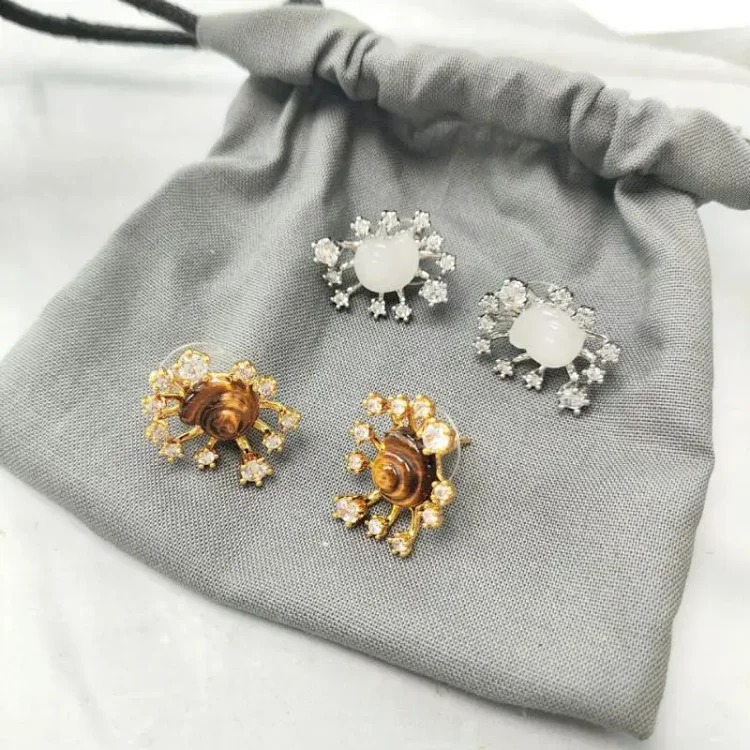 Personalized BV style tiger eye stone snail earrings, light luxury, versatile and fashionable O full diamond earrings, high-end exaggerated earrings for women