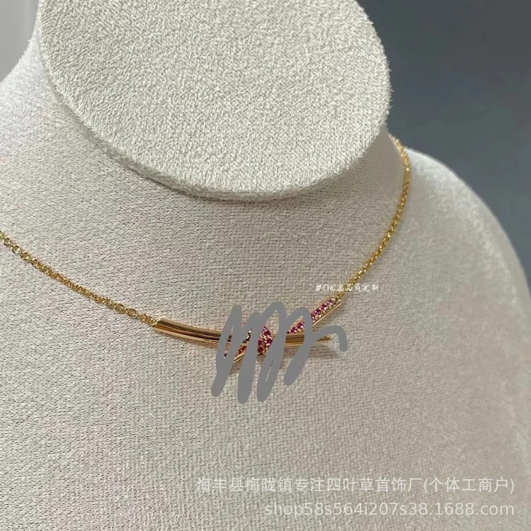 Louis Vuitton Tijia T knot twist necklace bow diamond half diamond full diamond necklace versatile rose gold clavicle chain jewelry