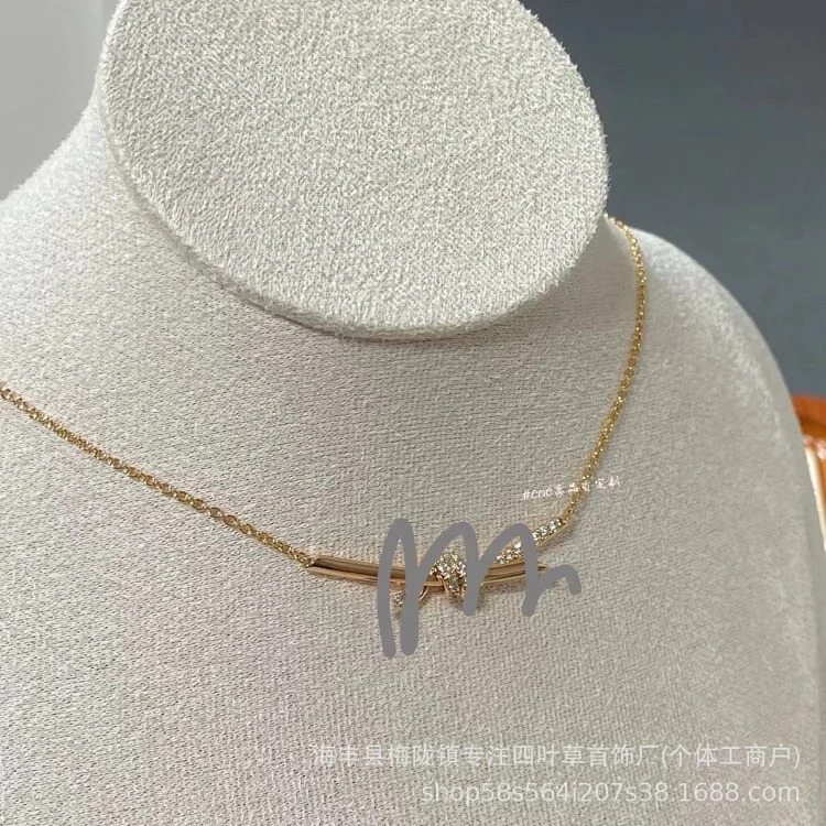 Louis Vuitton Tijia T knot twist necklace bow diamond half diamond full diamond necklace versatile rose gold clavicle chain jewelry