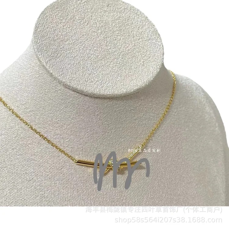 Louis Vuitton Tijia T knot twist necklace bow diamond half diamond full diamond necklace versatile rose gold clavicle chain jewelry