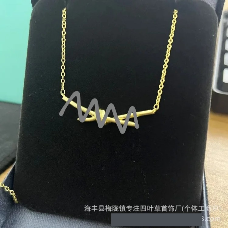 Louis Vuitton Tijia T knot twist necklace bow diamond half diamond full diamond necklace versatile rose gold clavicle chain jewelry