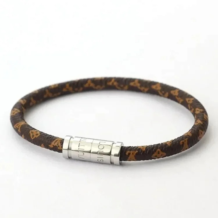 Louis Vuitton Classic Presbyopia Magnetic Bracelet