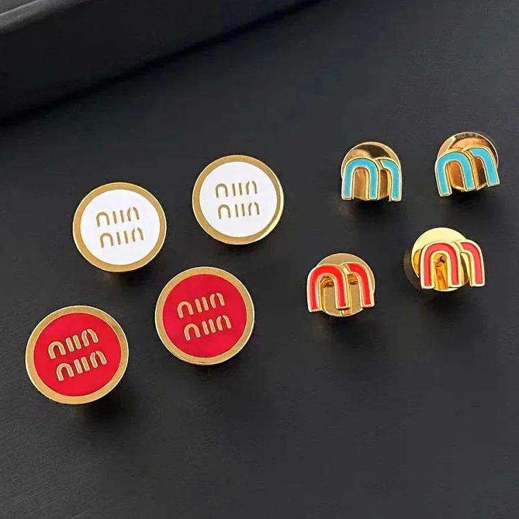 Miss Miao Macaron Polished Letters Earrings French Style Light Luxury Sweet Cool Style Earrings Cute Small Fragrant Ins Earrings