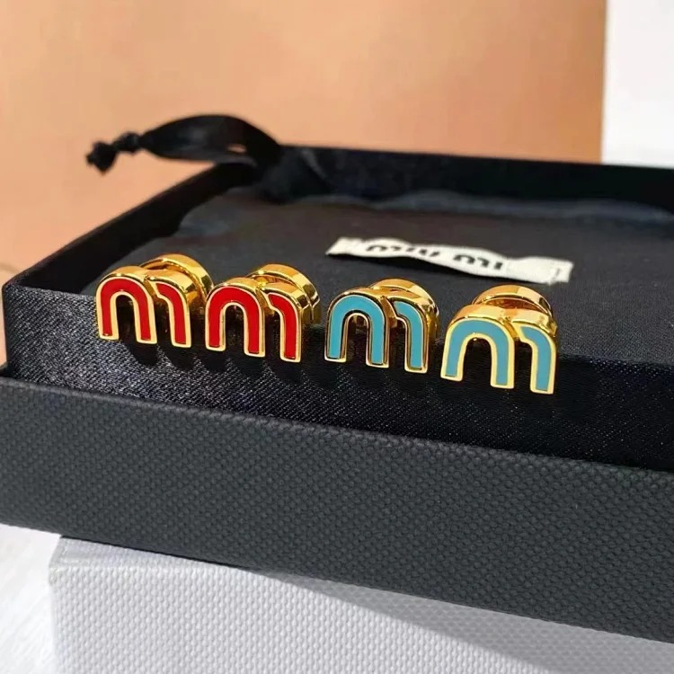 Miss Miao Macaron Polished Letters Earrings French Style Light Luxury Sweet Cool Style Earrings Cute Small Fragrant Ins Earrings
