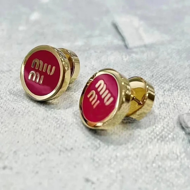 Miss Miao Macaron Polished Letters Earrings French Style Light Luxury Sweet Cool Style Earrings Cute Small Fragrant Ins Earrings