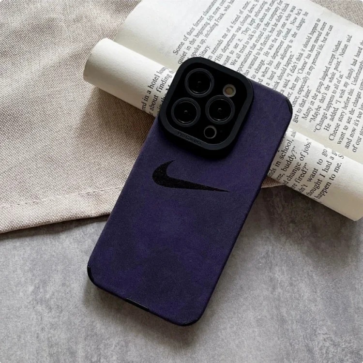 Turning sound hole fur trendy brand hook suitable for Apple 16 Promax mobile phone case hot-selling explosive 15 anti-fall European and American 13