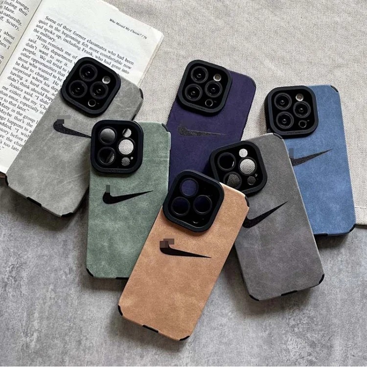Turning sound hole fur trendy brand hook suitable for Apple 16 Promax mobile phone case hot-selling explosive 15 anti-fall European and American 13