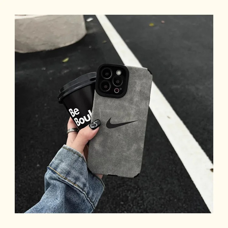Turning sound hole fur trendy brand hook suitable for Apple 16 Promax mobile phone case hot-selling explosive 15 anti-fall European and American 13