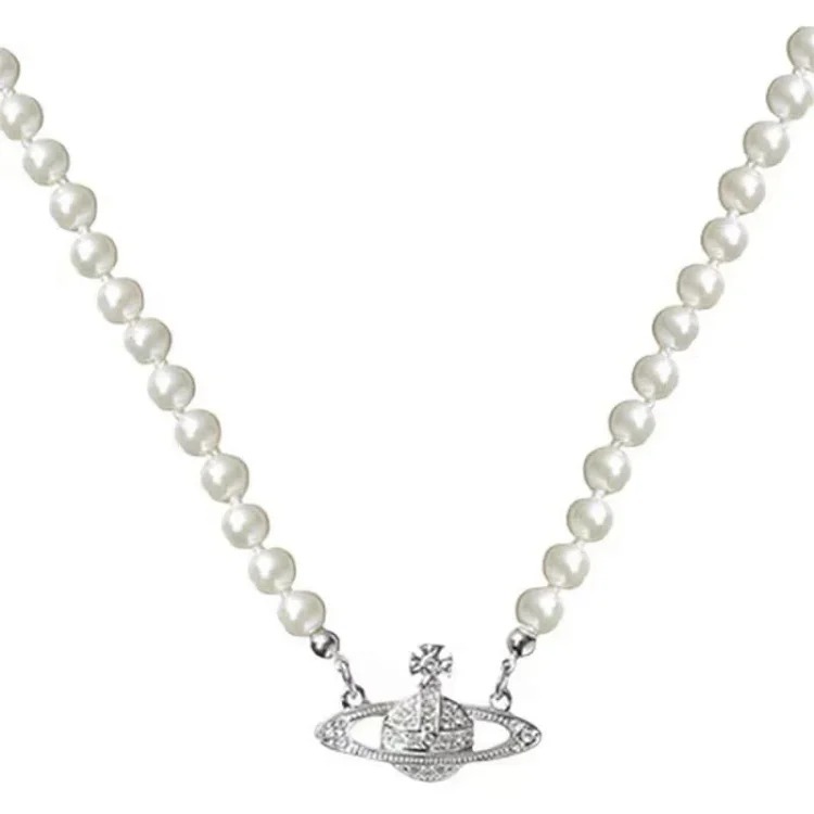 High-quality Western Queen Mother Saturn Pearl Necklace Female niche light luxury choker Vivian Planet Pearl Clavicle Necklace