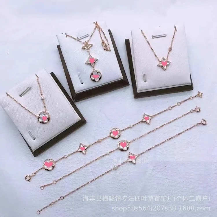 V gold cross-border hot selling four-leaf clover 18K gold non-fading bracelet light luxury high-end jewelry necklace wholesale manufacturer