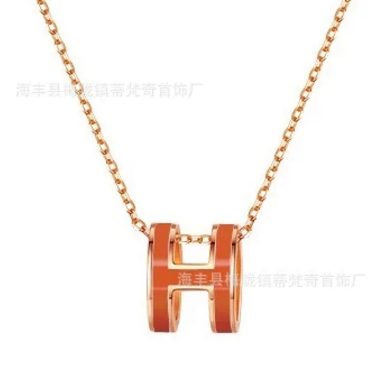 Aijia high H necklace for women CNC clavicle chain versatile fashion niche light luxury sweet enamel mini pendant for women