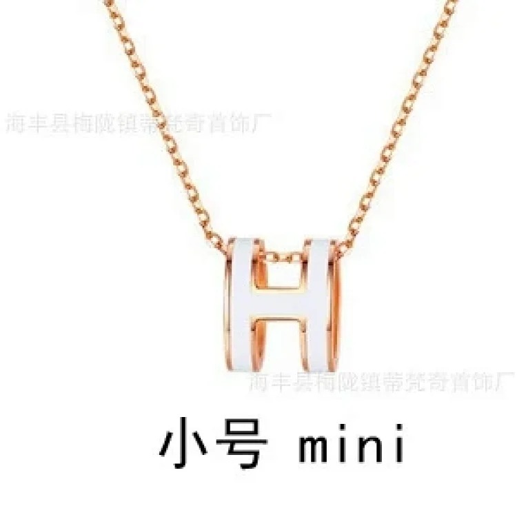 Aijia high H necklace for women CNC clavicle chain versatile fashion niche light luxury sweet enamel mini pendant for women