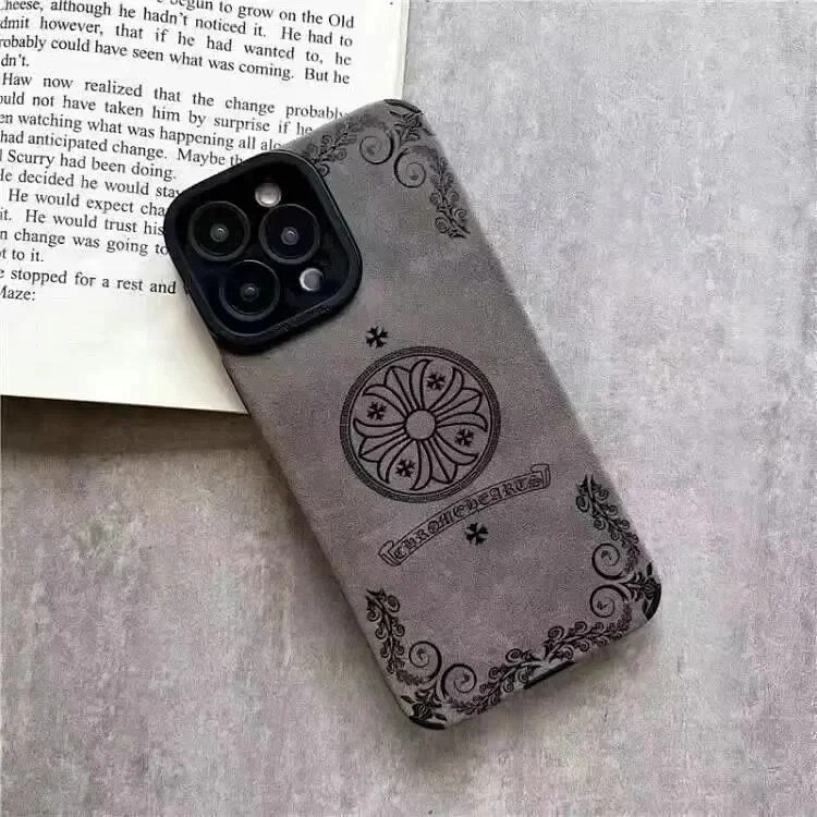 Youthful, fashionable and simple mobile phone case
