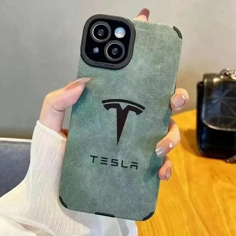 Youthful, fashionable and simple mobile phone case