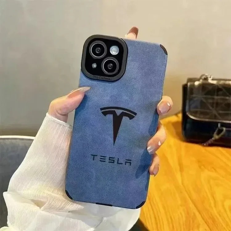 Youthful, fashionable and simple mobile phone case