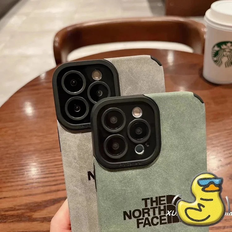 Youthful, fashionable and simple mobile phone case