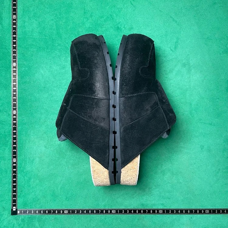 Distressed slip-on toe slippers BD 5