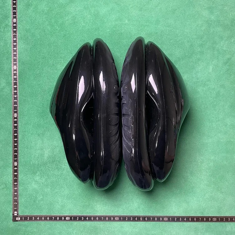 B8D non-slip wear-resistant slippers