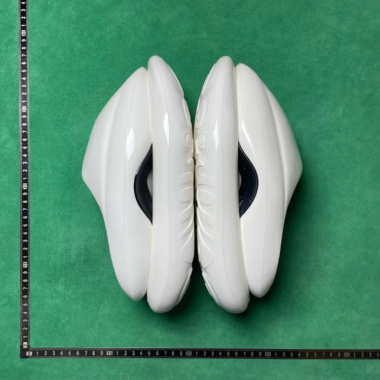 B8D non-slip wear-resistant slippers