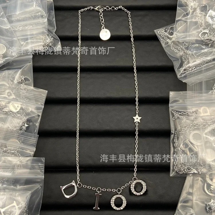 Djia/Dijia gilt butterfly necklace CD necklace star pendant pearl women's clavicle chain temperament manufacturer wholesale