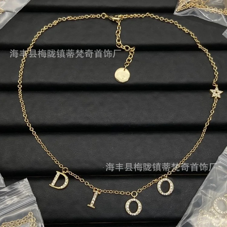 Djia/Dijia gilt butterfly necklace CD necklace star pendant pearl women's clavicle chain temperament manufacturer wholesale
