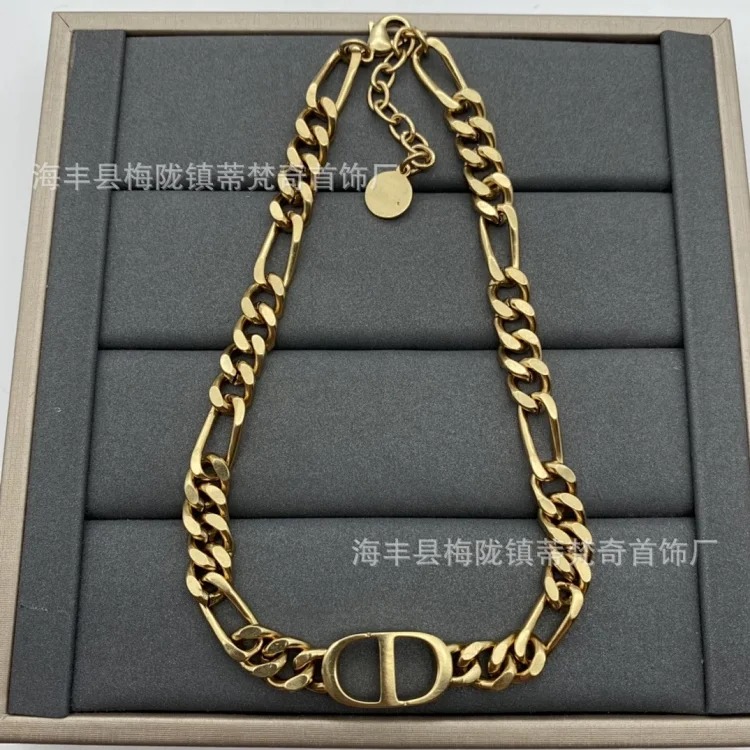 Djia/Dijia gilt butterfly necklace CD necklace star pendant pearl women's clavicle chain temperament manufacturer wholesale