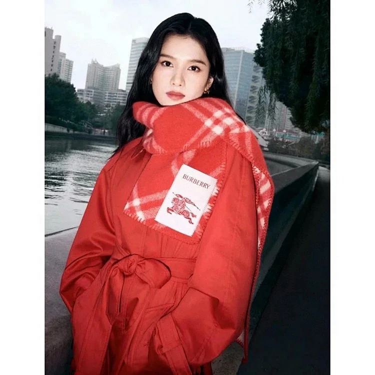 Year of the Horse limited edition 100% wool material #juxianbai B family war horse logo New Year red atmospheric large scarf