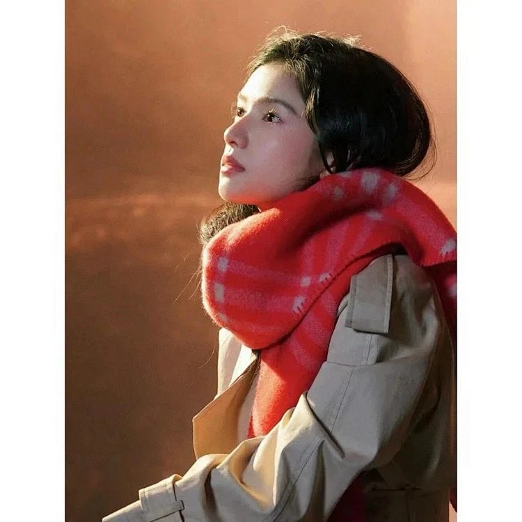 Year of the Horse limited edition 100% wool material #juxianbai B family war horse logo New Year red atmospheric large scarf