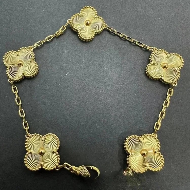 New Versatile Fashion Bracelet Necklace