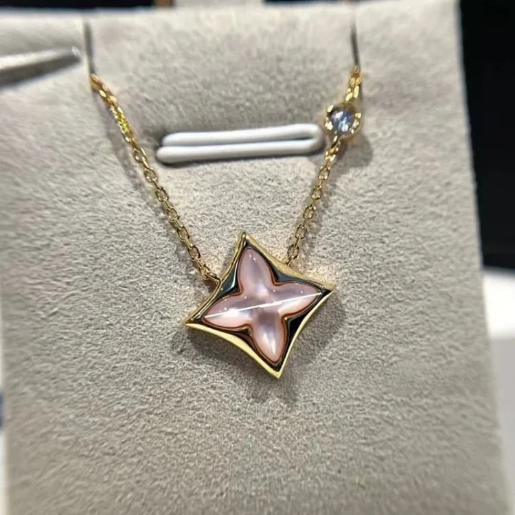 Louis Vuitton 2025 new CNC high four-leaf clover four-flower five-flower bracelet for women electroplated 18k presbyopia necklace live broadcast