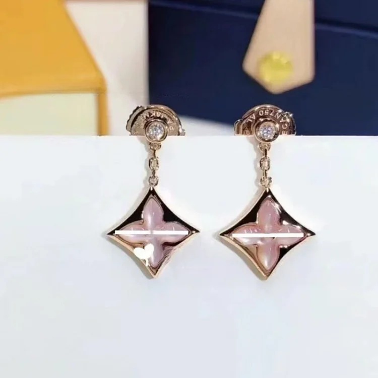 Louis Vuitton 2025 new CNC high four-leaf clover four-flower five-flower bracelet for women electroplated 18k presbyopia necklace live broadcast