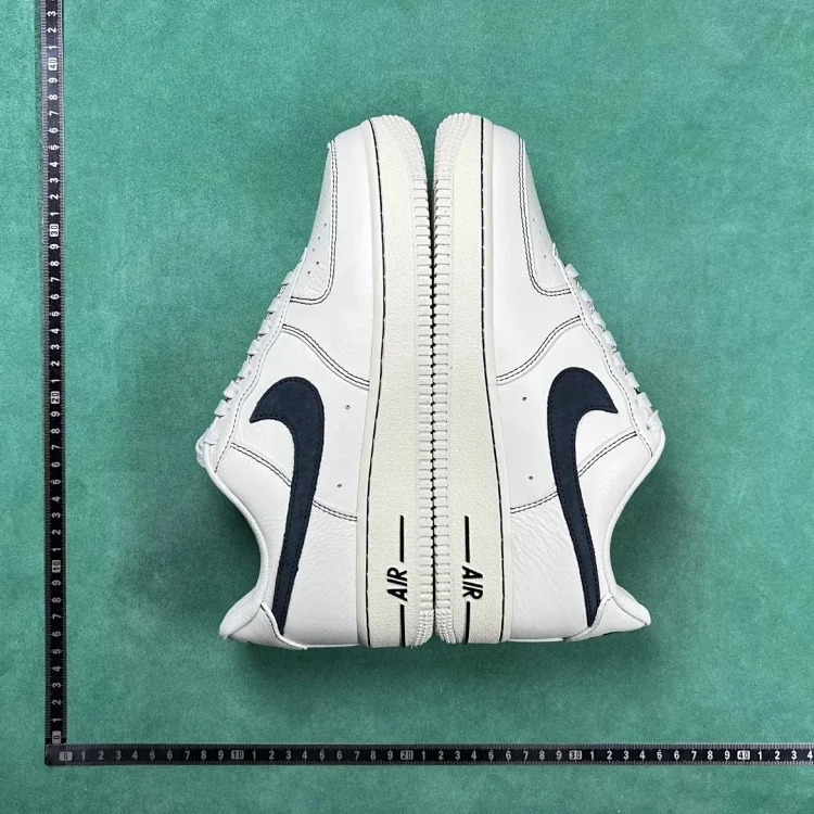 Max comfortable low-cut sneakers AK5 image 4