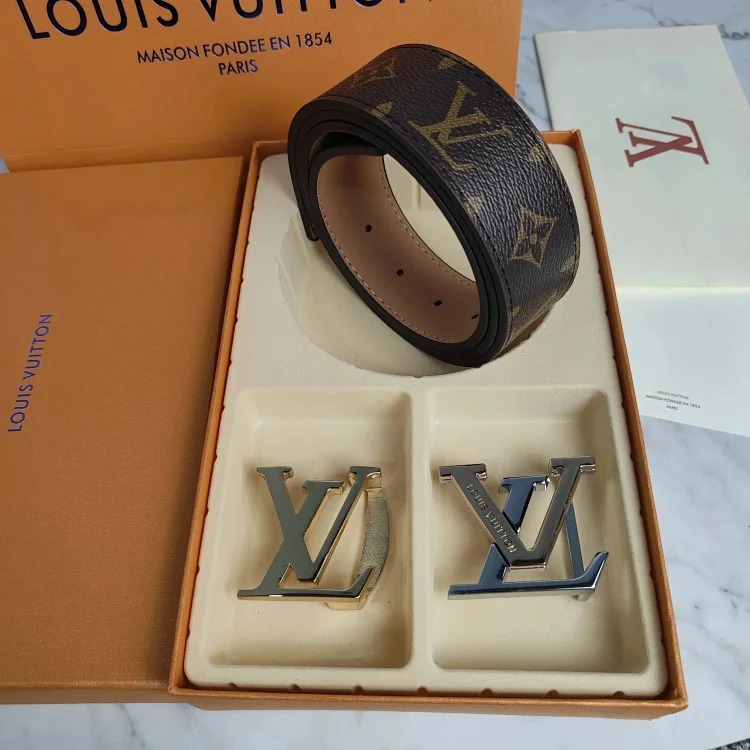 Fashionable and versatile belt 036