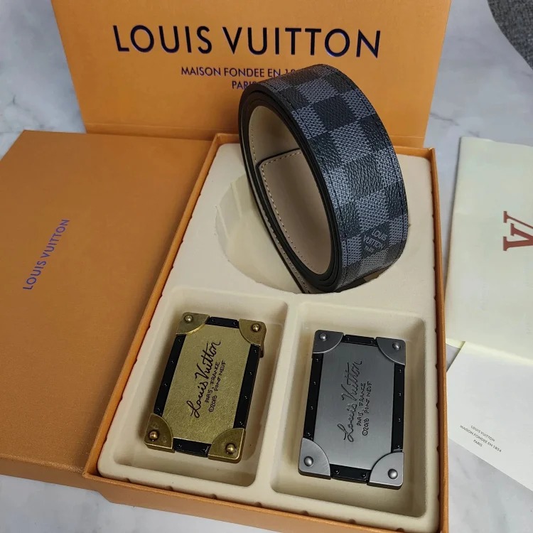 Fashionable and versatile belt 036