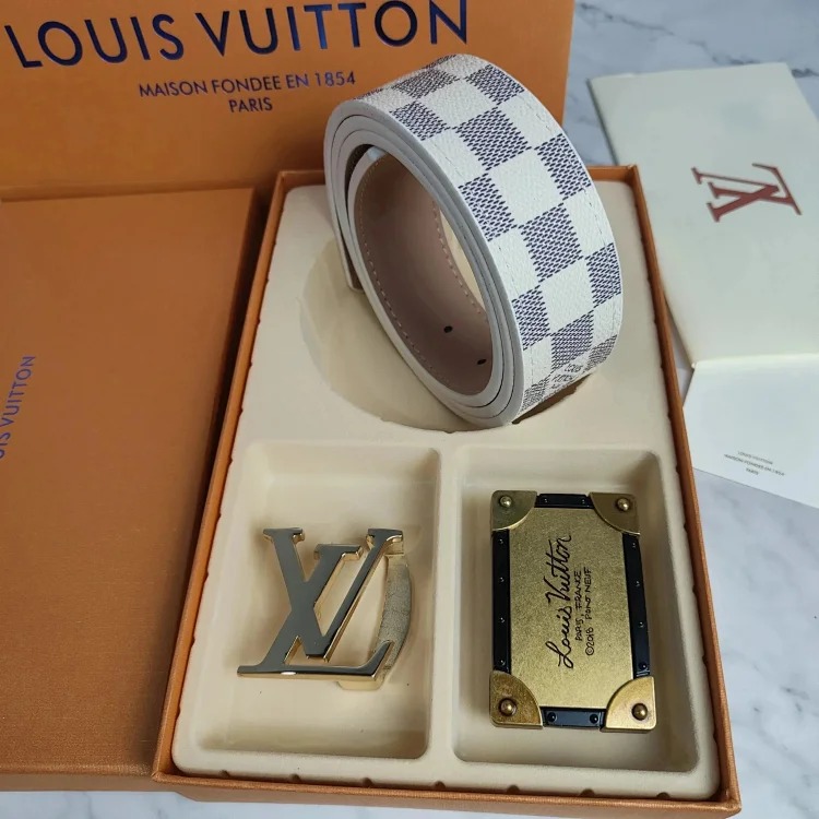Fashionable and versatile belt 036