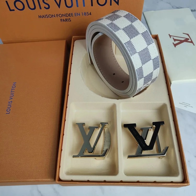 Fashionable and versatile belt 036