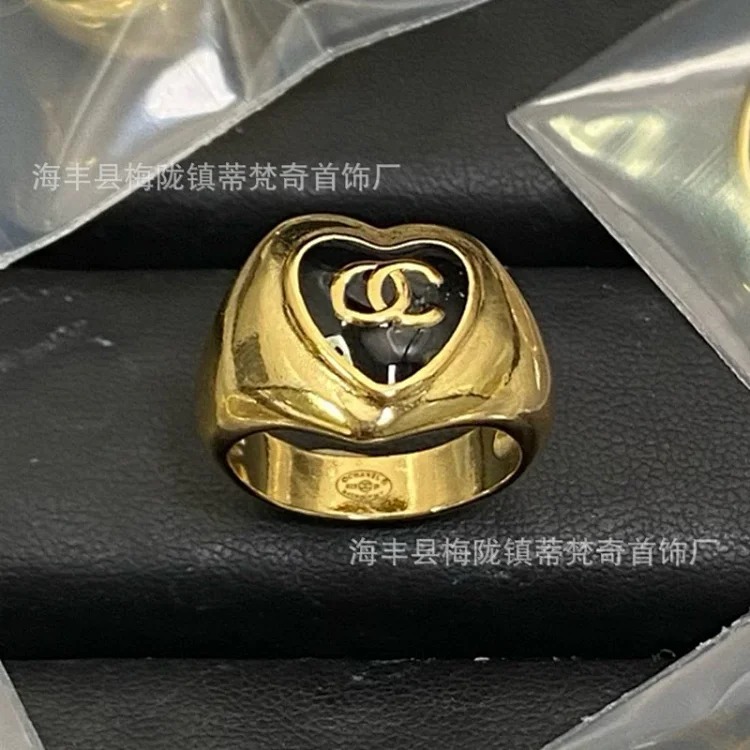 Chanel 25c small fragrant style new rhombus love double C ring with bow, versatile fashion retro high-end fragrant grandma ring