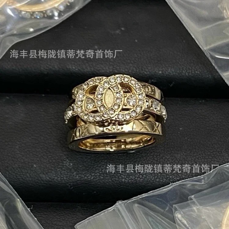 Chanel 25c small fragrant style new rhombus love double C ring with bow, versatile fashion retro high-end fragrant grandma ring