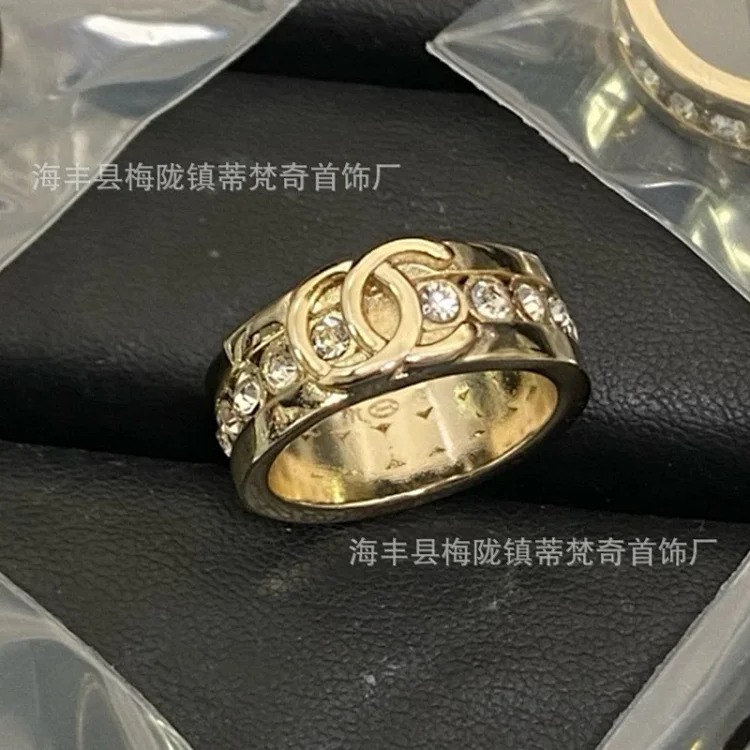 Chanel 25c small fragrant style new rhombus love double C ring with bow, versatile fashion retro high-end fragrant grandma ring