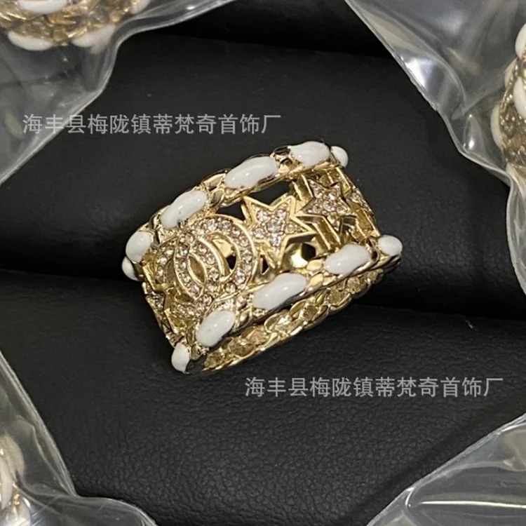 Chanel 25c small fragrant style new rhombus love double C ring with bow, versatile fashion retro high-end fragrant grandma ring