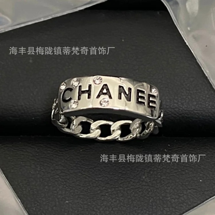 Chanel 25c small fragrant style new rhombus love double C ring with bow, versatile fashion retro high-end fragrant grandma ring