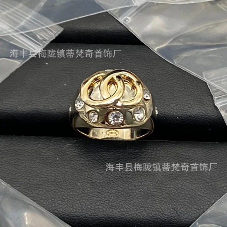 Chanel 25c small fragrant style new rhombus love double C ring with bow, versatile fashion retro high-end fragrant grandma ring