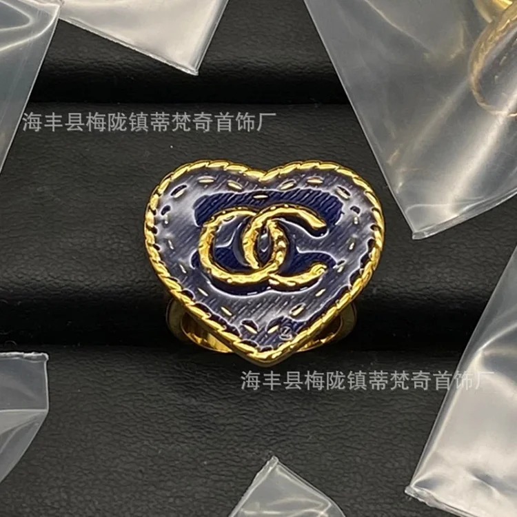 Chanel 25c small fragrant style new rhombus love double C ring with bow, versatile fashion retro high-end fragrant grandma ring