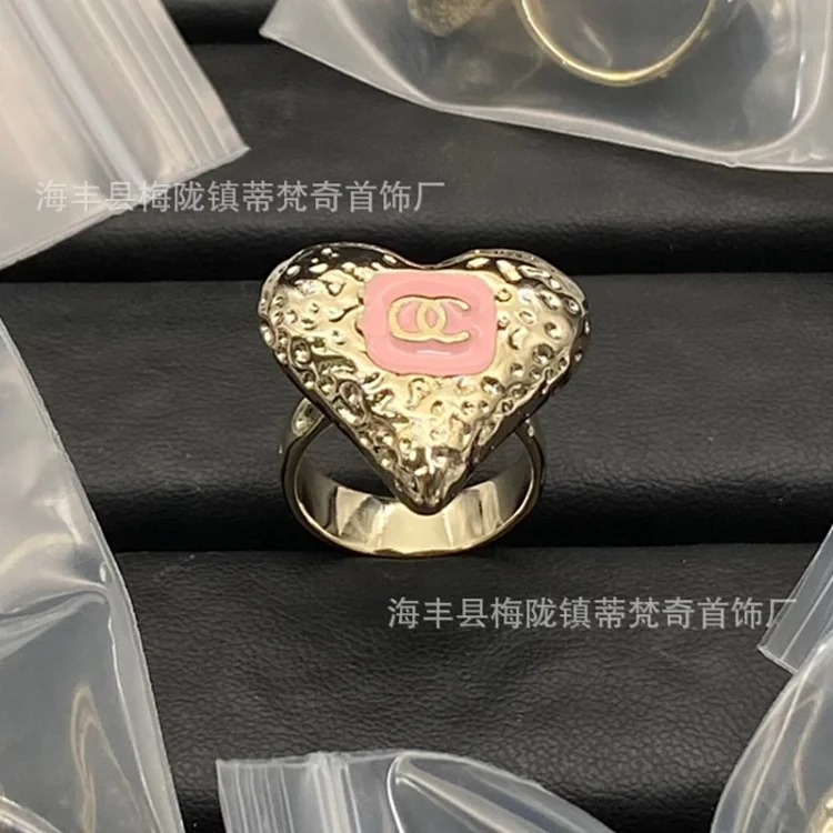 Chanel 25c small fragrant style new rhombus love double C ring with bow, versatile fashion retro high-end fragrant grandma ring