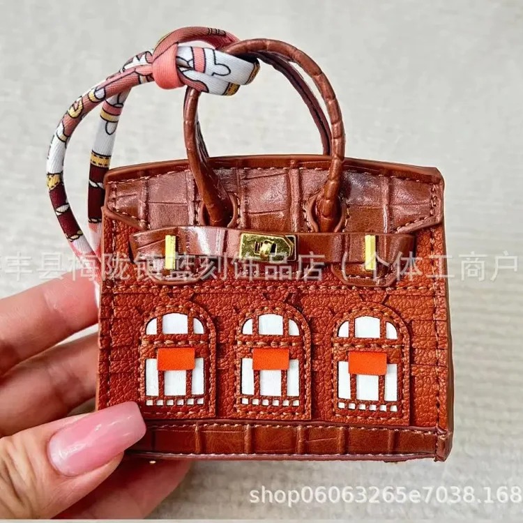 Aijia Fashion Contrast Color Leather Mini Platinum Window Small House Pendant Headphones Lipstick Car Key Bag Pendant
