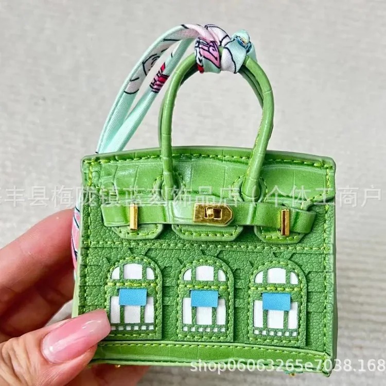 Aijia Fashion Contrast Color Leather Mini Platinum Window Small House Pendant Headphones Lipstick Car Key Bag Pendant