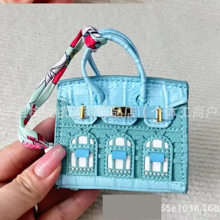 Aijia Fashion Contrast Color Leather Mini Platinum Window Small House Pendant Headphones Lipstick Car Key Bag Pendant