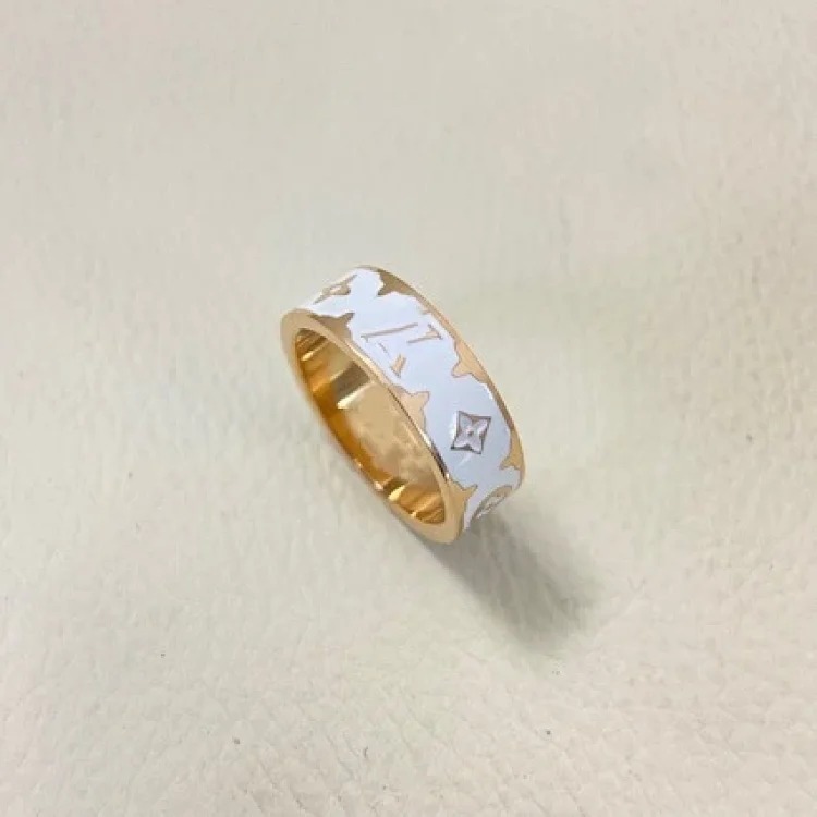 New letter pattern enamel ring, simple, fashionable and niche design, versatile titanium steel ring pair
